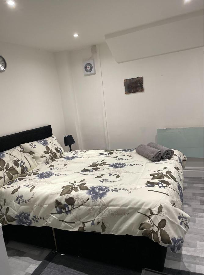 Comfort Studio Лондон Екстер'єр фото